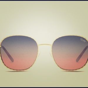 Quay x Lizzo Jezabell Twist glitter lenses!!!